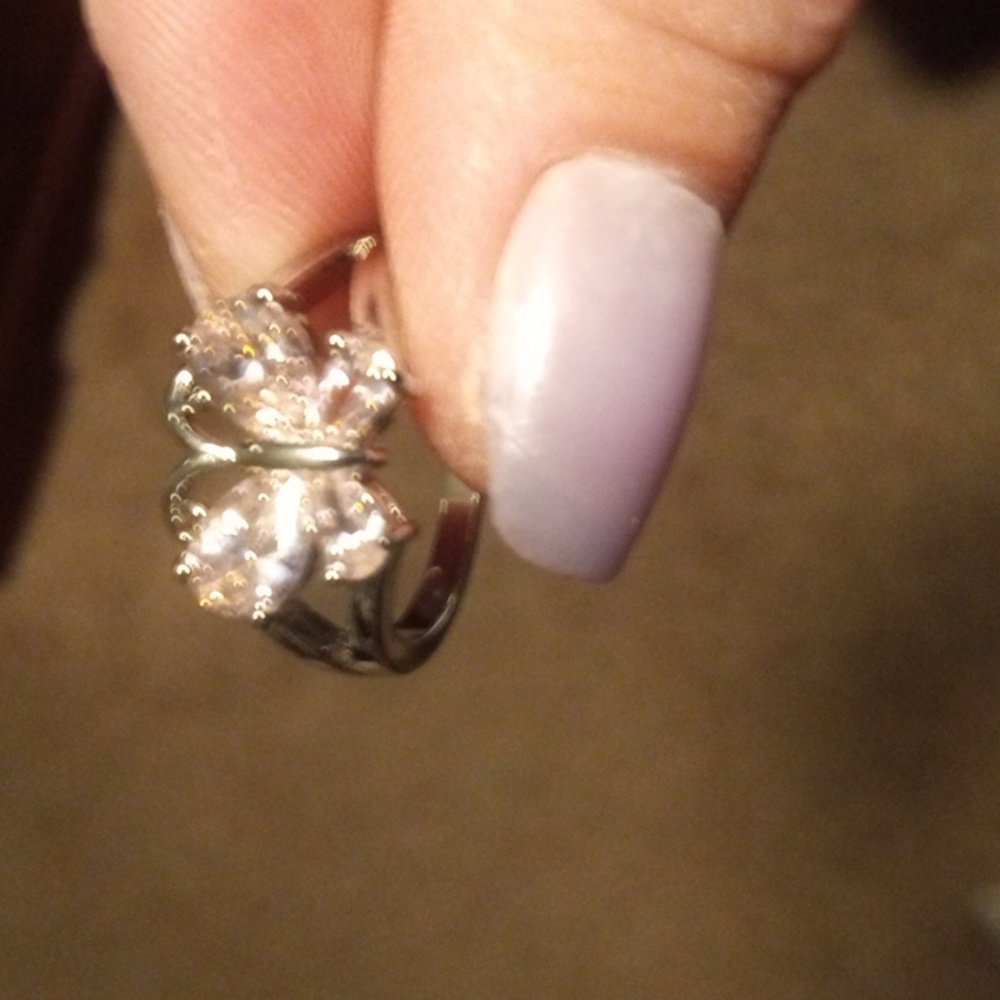 Women's ring